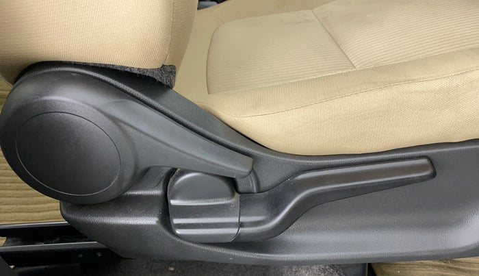 2018 Honda Amaze 1.2 SMT I VTEC, Petrol, Manual, 30,919 km, Driver Side Adjustment Panel