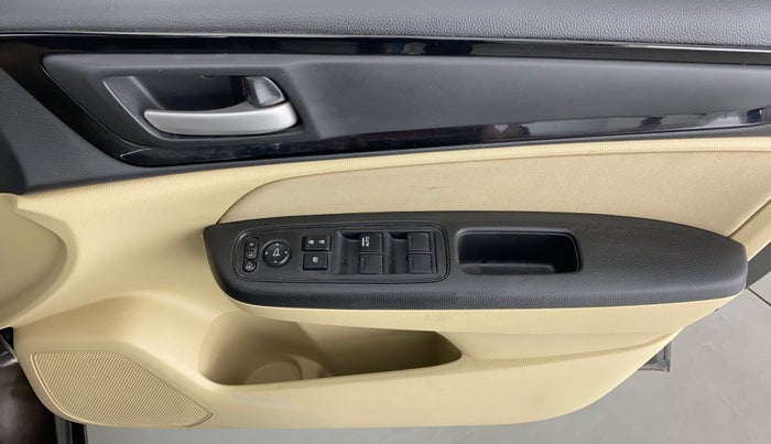 2018 Honda Amaze 1.2 SMT I VTEC, Petrol, Manual, 30,919 km, Driver Side Door Panels Control