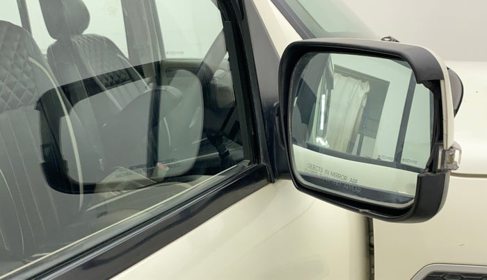 2019 Mahindra Scorpio S9, Diesel, Manual, 74,575 km, Right rear-view mirror - Mirror motor not working