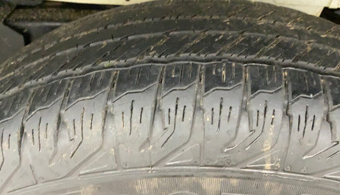 2019 Mahindra Scorpio S9, Diesel, Manual, 74,575 km, Left Rear Tyre Tread
