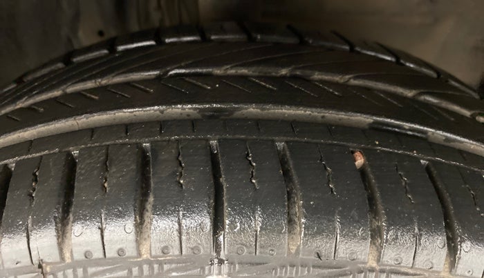 2019 Toyota YARIS J MT, Petrol, Manual, 39,908 km, Right Front Tyre Tread
