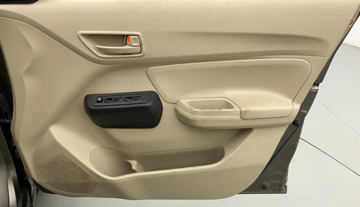 2018 Maruti Dzire LXI, Petrol, Manual, 35,890 km, Driver Side Door Panels Control