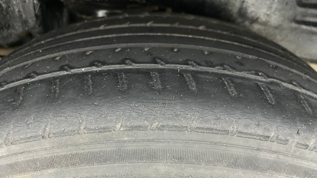 Left Rear Tyre Tread