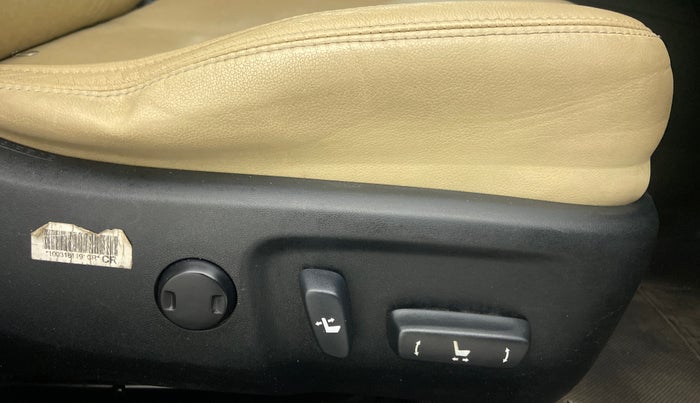 2018 Toyota Corolla Altis VL AT, Petrol, Automatic, 66,349 km, Driver Side Adjustment Panel