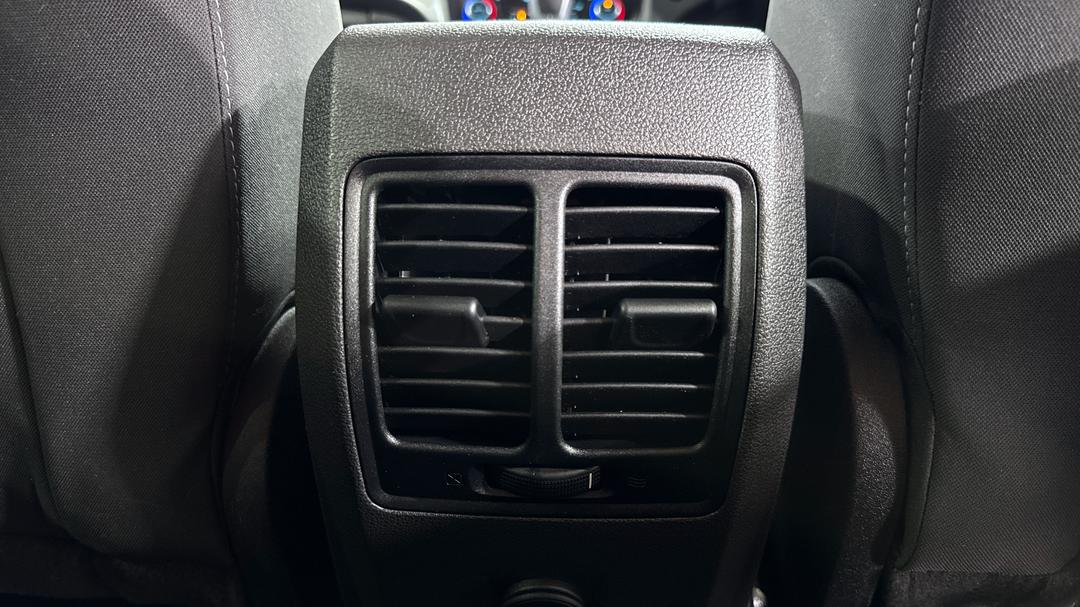 2017 Ford Escape Trend (AWD), Automatic, 67307 km, Rear A/C Vent