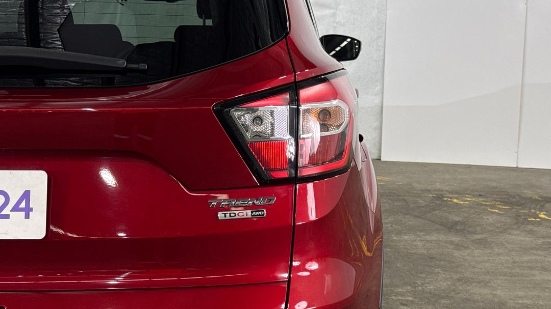 2017 Ford Escape Trend (AWD), Automatic, 67307 km, Badge (Boot Right Side)