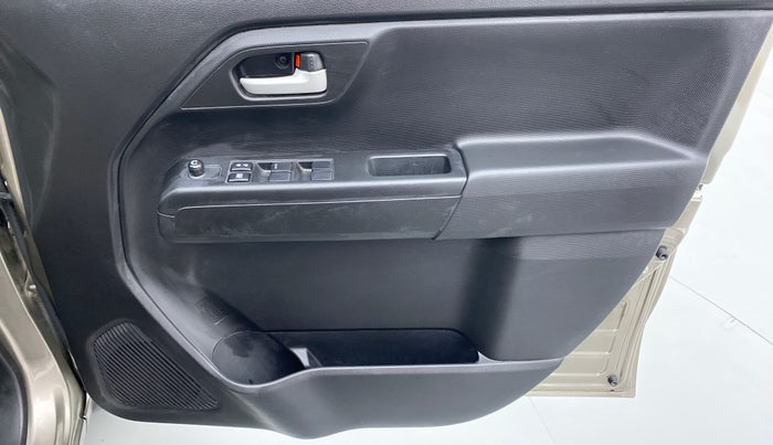 2020 Maruti New Wagon-R VXI 1.2L, Petrol, Manual, 5,639 km, Driver Side Door Panels Control