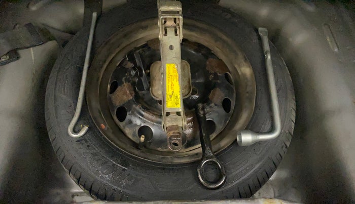 2013 Hyundai Eon MAGNA +, Petrol, Manual, 99,989 km, Spare Tyre
