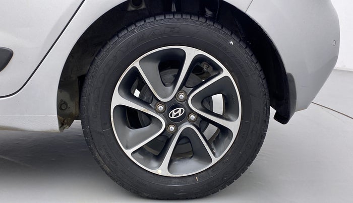 2017 Hyundai Grand i10 SPORTZ (O) 1.2 AT VTVT, CNG, Automatic, 92,144 km, Left Rear Wheel