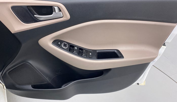 2019 Hyundai Elite i20 1.2 SPORTS PLUS VTVT, Petrol, Manual, 37,018 km, Driver Side Door Panels Control