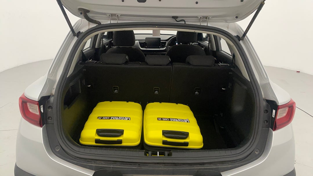 2022 Kia Stonic S, Automatic, 58129 km, Boot Inside View with Luggage