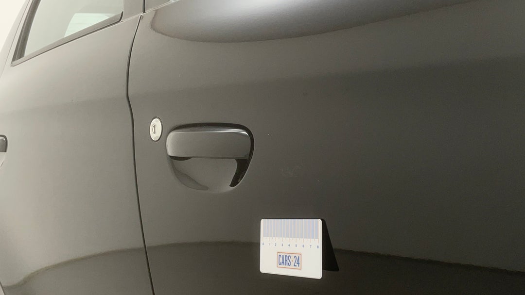 Doors Front RHS Paint oxidation