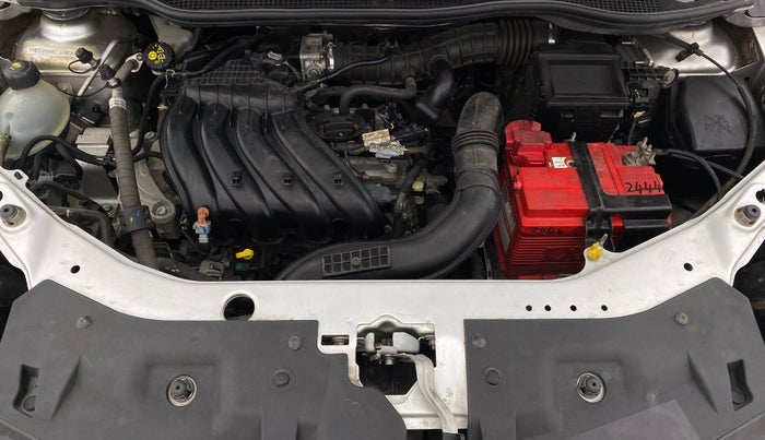 2018 Renault Captur RXE PETROL MT, Petrol, Manual, 28,702 km, Open Bonet