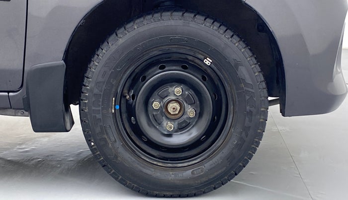 2018 Maruti Alto 800 VXI, Petrol, Manual, 37,897 km, Right Front Wheel
