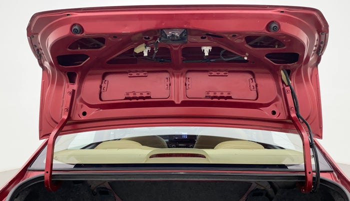 2019 Honda Amaze 1.2 V CVT I VTEC, Petrol, Automatic, 40,271 km, Boot Door Open