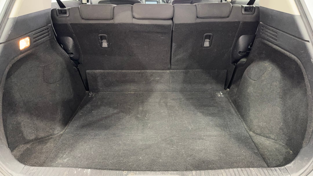 2018 Honda HR-V Vti, Automatic, 81140 km, Boot Inside View