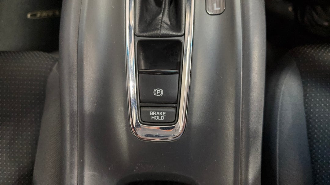 2018 Honda HR-V Vti, Automatic, 81140 km, Handbrake