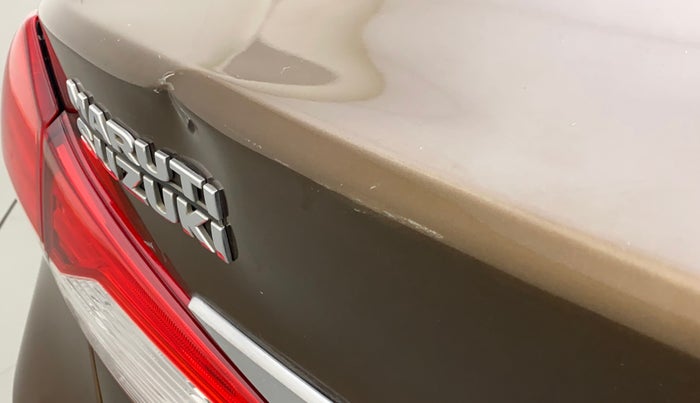 2016 Maruti Ciaz ZXI+, Petrol, Manual, 94,136 km, Dicky (Boot door) - Minor scratches