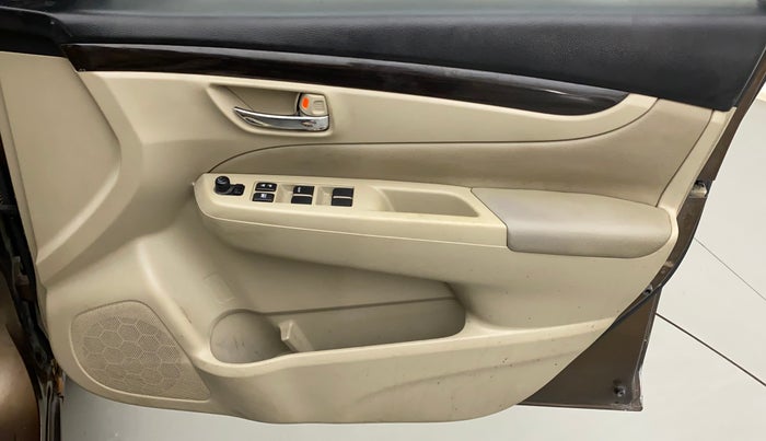 2016 Maruti Ciaz ZXI+, Petrol, Manual, 94,136 km, Driver Side Door Panels Control