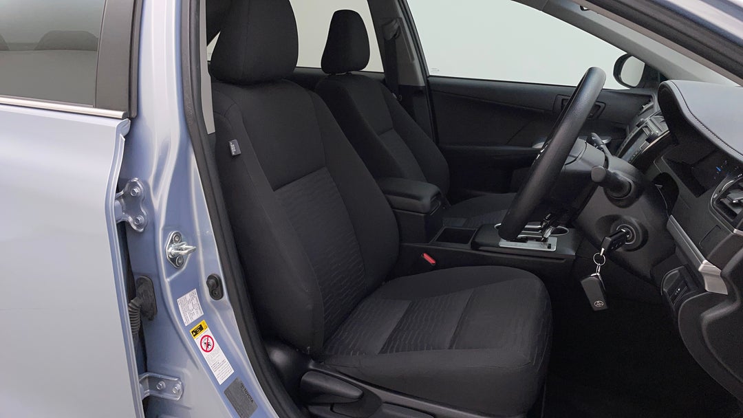 2017 Toyota Camry Altise, Automatic, 107643 km, Right Side Front Door Cabin View