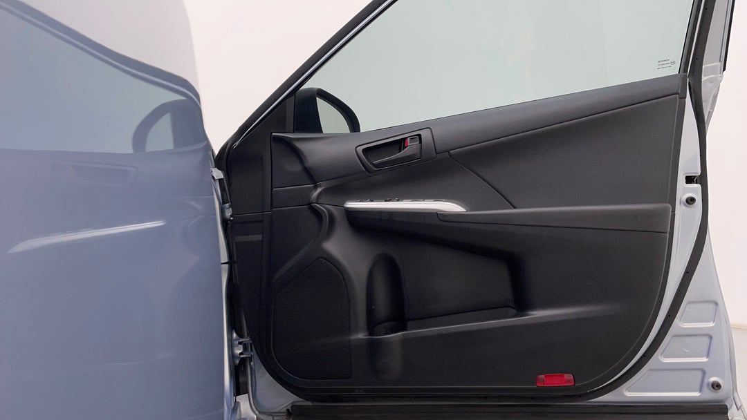 2017 Toyota Camry Altise, Automatic, 107643 km, Speaker View