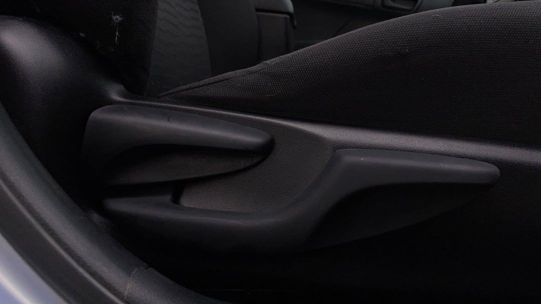 2017 Toyota Camry Altise, Automatic, 107643 km, Drivers Side Adjustment Panel