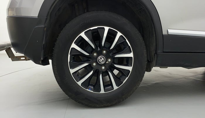 2021 Toyota URBAN CRUISER PREMIUM MT, Petrol, Manual, 15,976 km, Right Rear Wheel