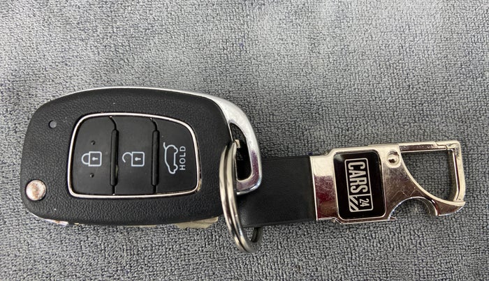 2021 Hyundai NEW I20 MAGNA 1.5 MT, Diesel, Manual, 11,726 km, Key Close Up