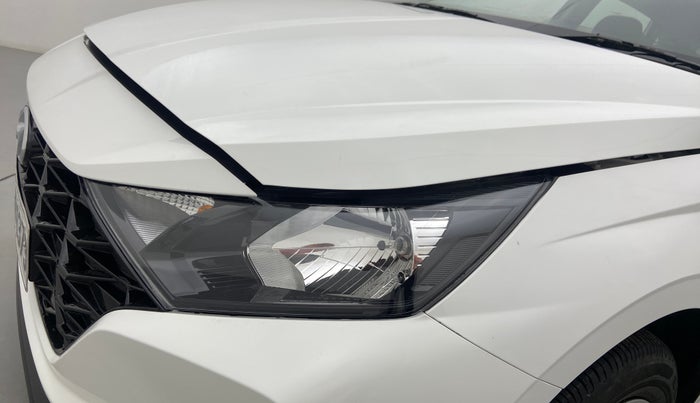 2021 Hyundai NEW I20 MAGNA 1.5 MT, Diesel, Manual, 11,726 km, Left headlight - Chrome has minor damage