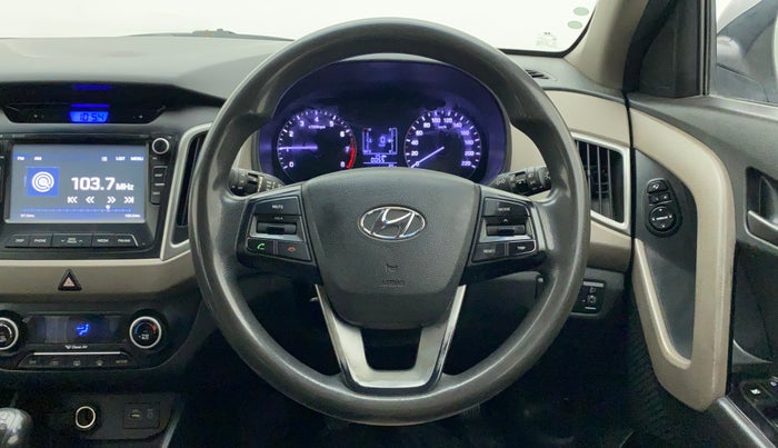 2016 Hyundai Creta SX PLUS 1.6 PETROL, Petrol, Manual, 1,22,276 km, Steering Wheel Close Up