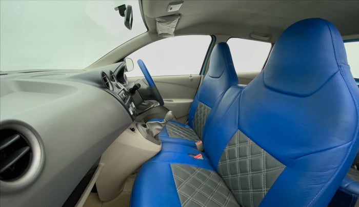 2015 Datsun Go T(O), Petrol, Manual, 39,169 km, Right Side Front Door Cabin