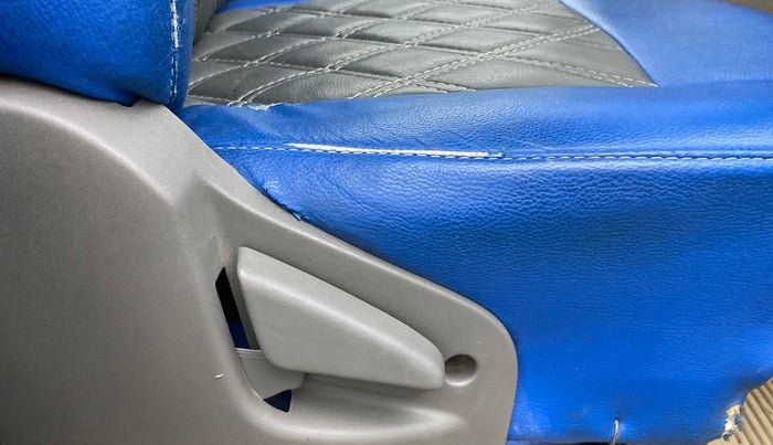 2015 Datsun Go T(O), Petrol, Manual, 39,169 km, Driver Side Adjustment Panel