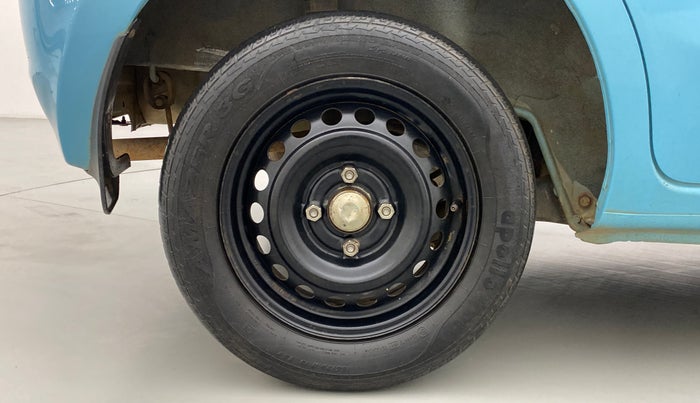 2015 Datsun Go T(O), Petrol, Manual, 39,169 km, Right Rear Wheel