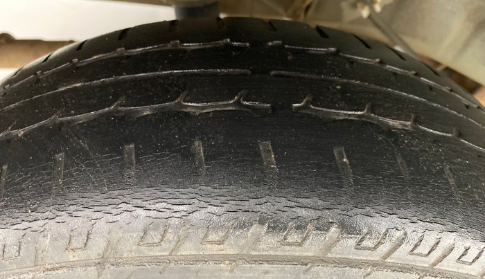 2015 Datsun Go T(O), Petrol, Manual, 39,169 km, Right Rear Tyre Tread