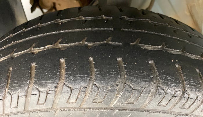 2015 Datsun Go T(O), Petrol, Manual, 39,169 km, Left Front Tyre Tread