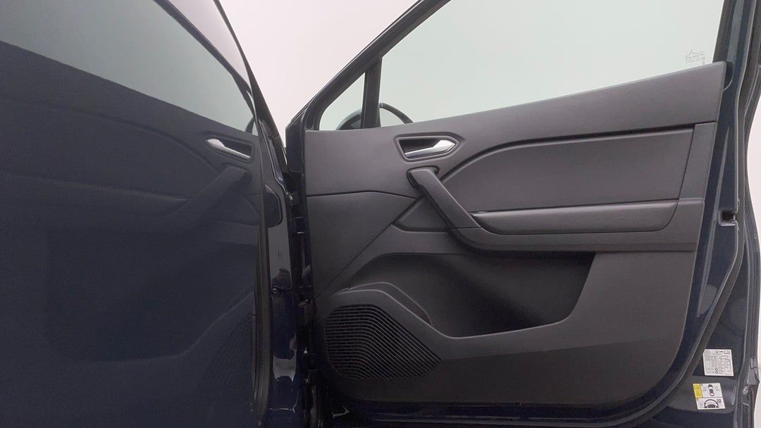 2022 Renault Captur Zen, Automatic, 61558 km, Speaker View