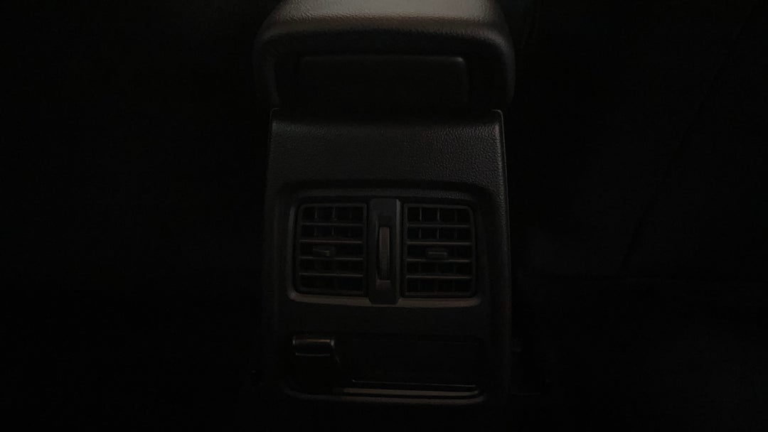 2022 Renault Captur Zen, Automatic, 61558 km, Rear A/C Vent