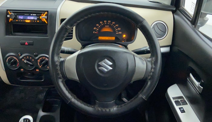 2017 Maruti Wagon R 1.0 LXI CNG, CNG, Manual, 50,351 km, Steering Wheel Close Up