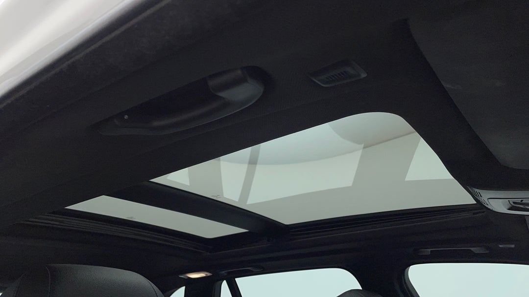 Interior Sunroof/Moonroof