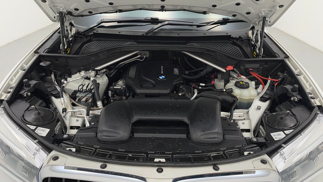 Open Bonnet (Engine)