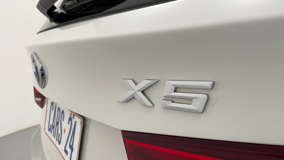 Badge (Boot Right Side)