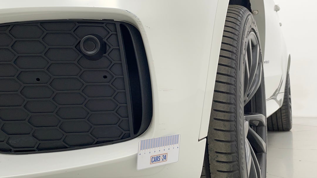 Bumper Front Scratch