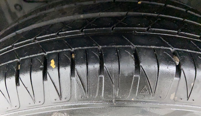 2019 Maruti Vitara Brezza ZDI PLUS, Diesel, Manual, 21,044 km, Left Front Tyre Tread