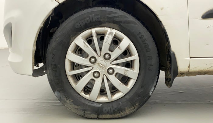 2013 Hyundai i10 MAGNA 1.2, CNG, Manual, 1,05,897 km, Left Front Wheel