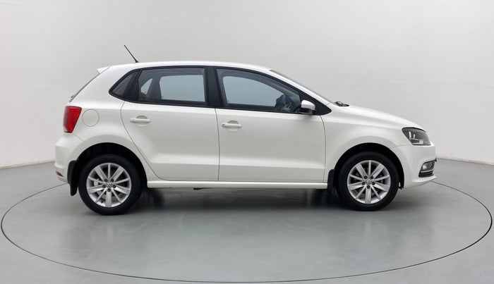 2017 Volkswagen Polo HIGHLINE1.2L PETROL, Petrol, Manual, 35,376 km, Right Side View