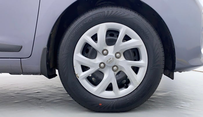 2019 Hyundai Grand i10 MAGNA 1.2 VTVT, Petrol, Manual, 29,227 km, Right Front Tyre