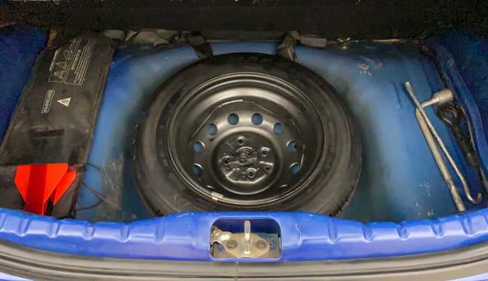 2018 Hyundai Eon ERA PLUS (O), Petrol, Manual, 26,624 km, Spare Tyre