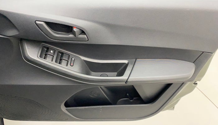 2021 Tata TIAGO NRG XZ AMT, Petrol, Automatic, 6,006 km, Driver Side Door Panels Control