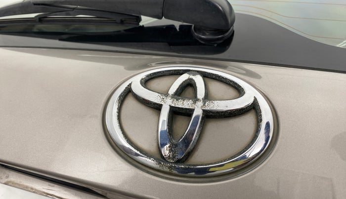 2016 Toyota Innova Crysta 2.8 ZX AT 7 STR, Diesel, Automatic, 73,959 km, Rear monogram/logo - Slight discoloration
