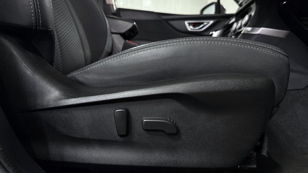 2021 Subaru Forester 2.5i Premium (AWD), Automatic, 54638 km, Drivers Side Adjustment Panel